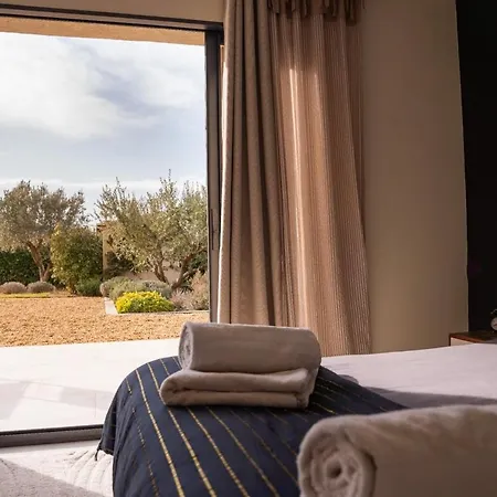 Mas Ysaïs In Provence